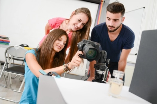 fot�grafo contratado por alguna marca
