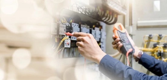 administraci�n del mantenimiento a instalaciones, maquinaria y equipo